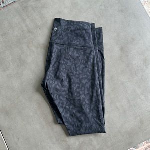 Lululemon Wunderunder 28” High Rise Leggings